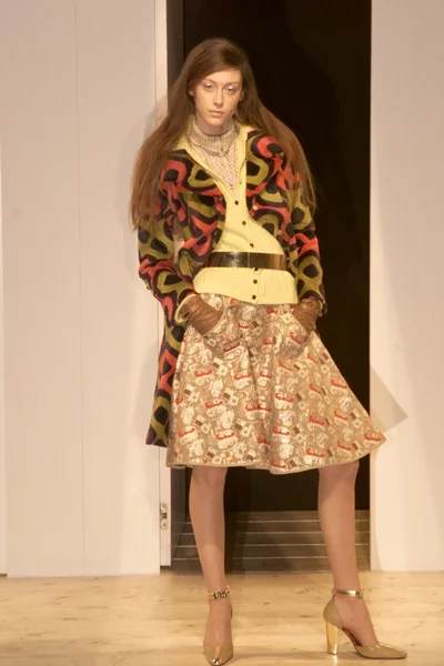 Look 80